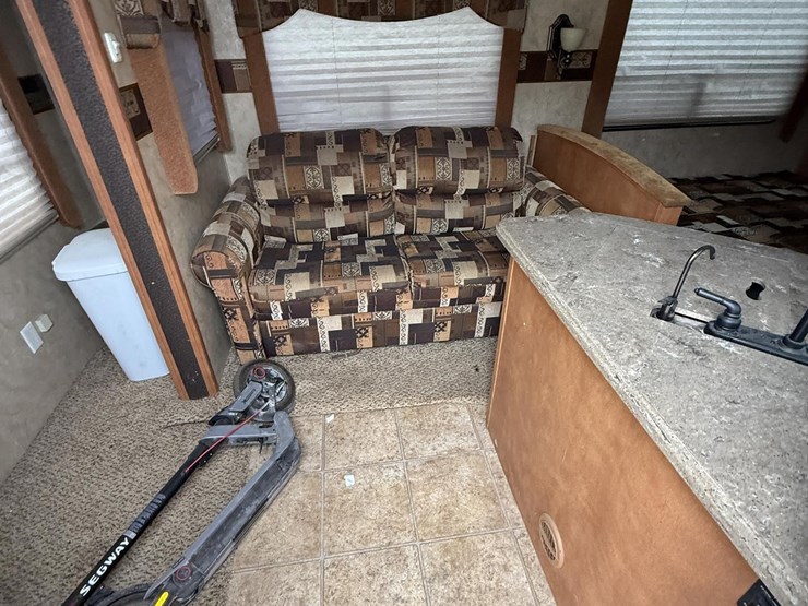 2011-trails-west-27ft-camper-image-26