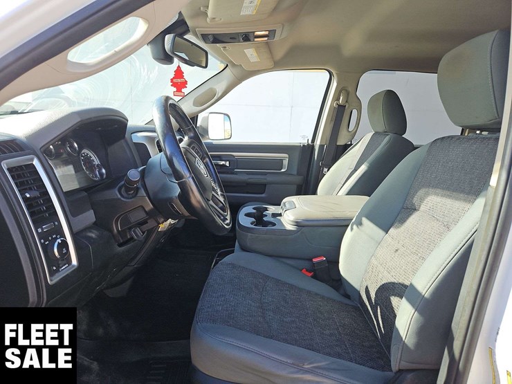 2015-dodge-2500-image-13