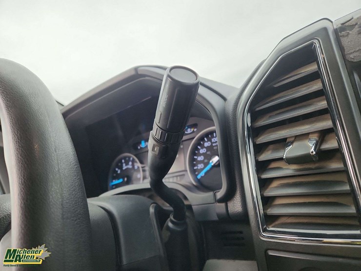 2022-ford-f250-image-15