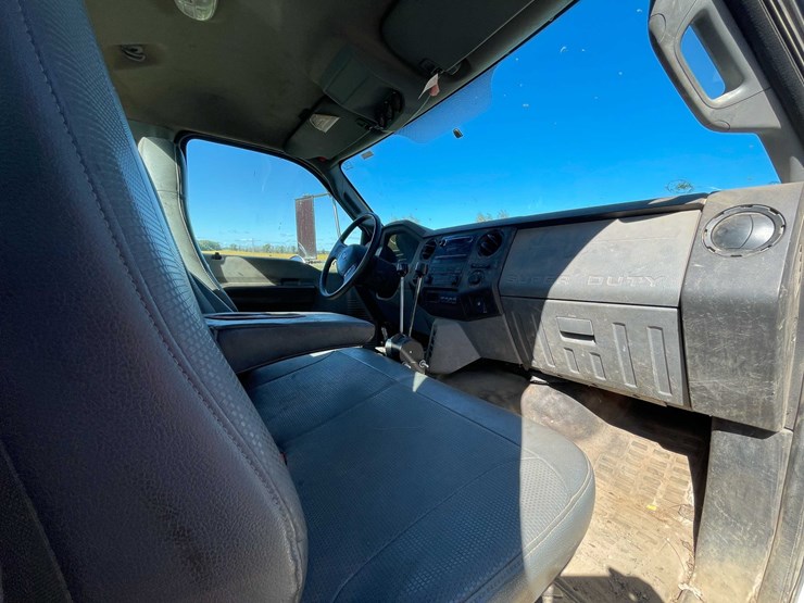 2013-ford-f750-image-68