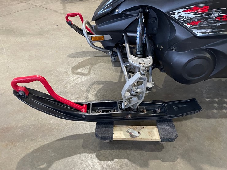 #3152-•-2008-yamaha-fx-nytro-snowmobile-image-10