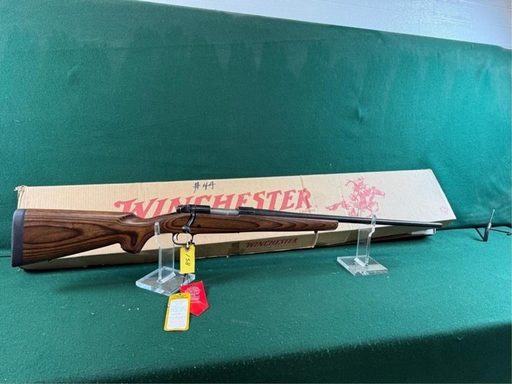winchester-mdl.70-300-wsm-rifle-image-1