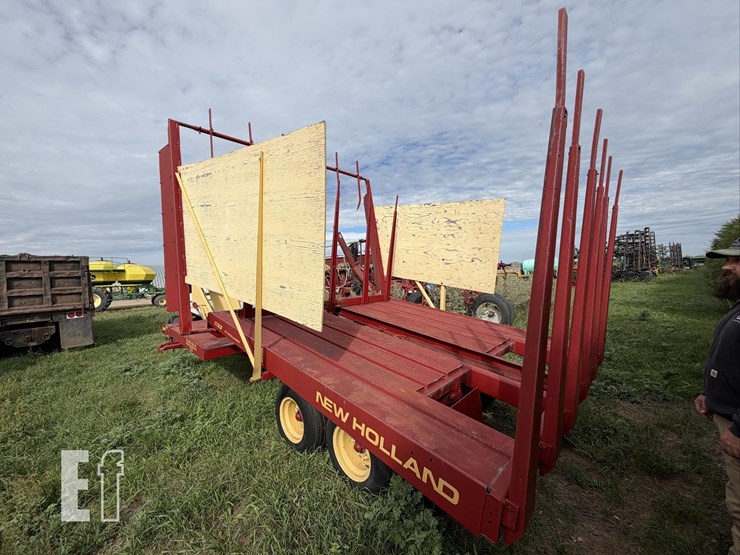new-holland-1033-image-7