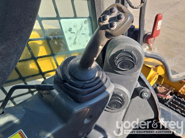 2018-caterpillar-299d2-image-54