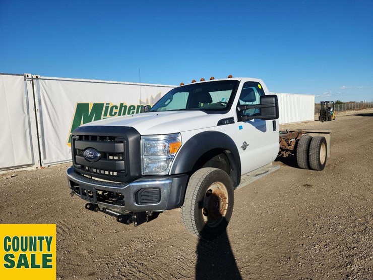 2015-ford-f550-image-1