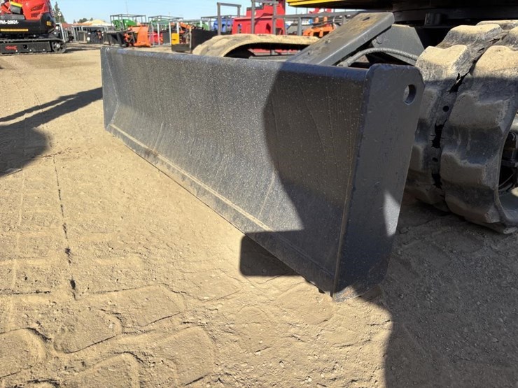 komatsu-pc28uu-image-9