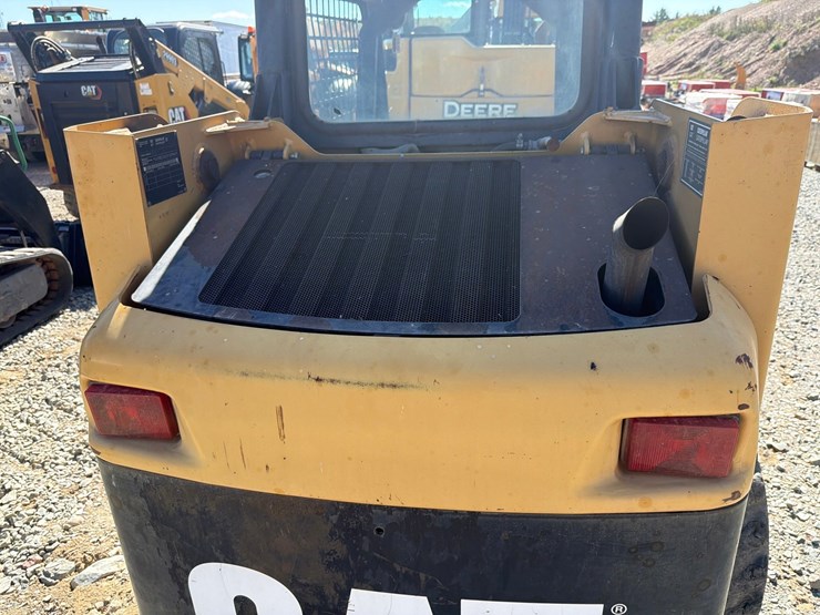 caterpillar-226-image-17