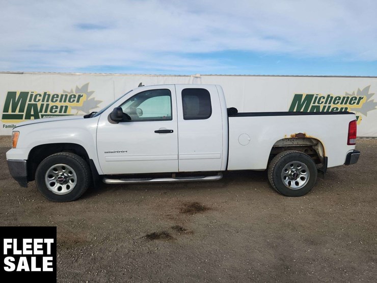 2013-gmc-sierra-1500-image-37