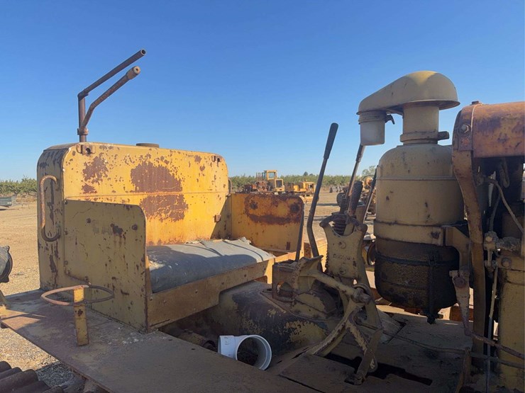 caterpillar-d7-image-37