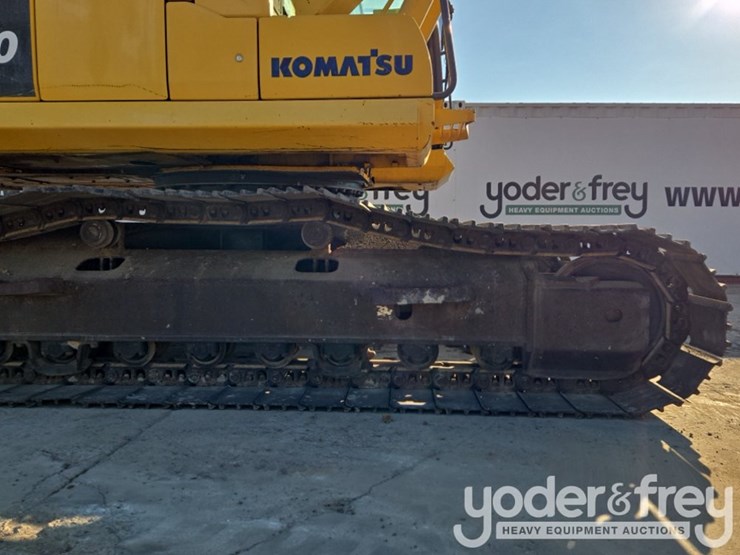 komatsu-pc210-image-15