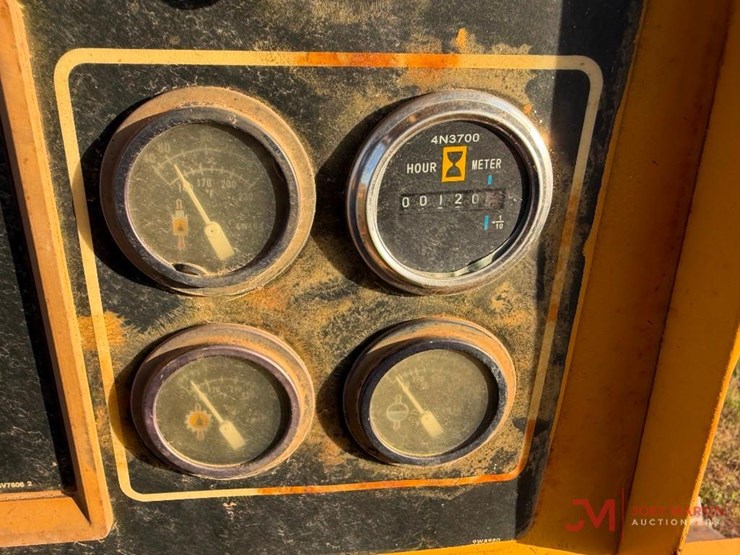 caterpillar-d6h-image-4