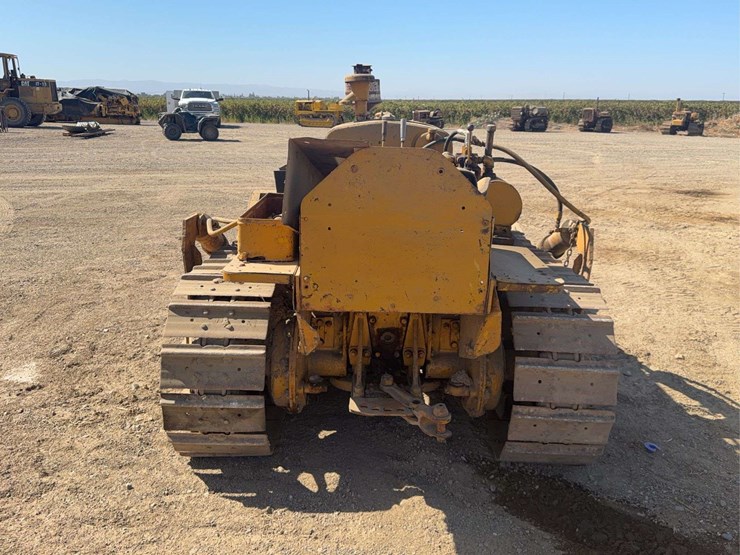 caterpillar-28-image-4