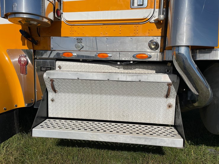 2001-kenworth-w900l-image-20