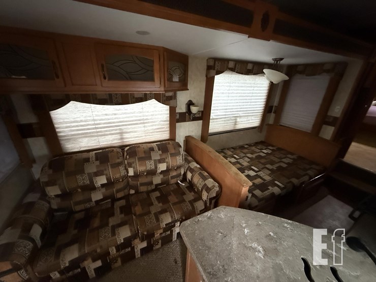 2011-trails-west-27ft-camper-image-29