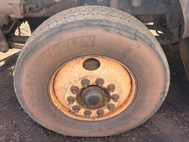kenworth-t800-image-46