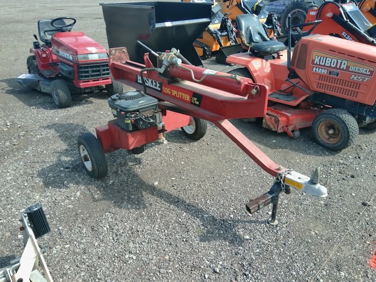 huskee-22-ton-log-splitter-image-2