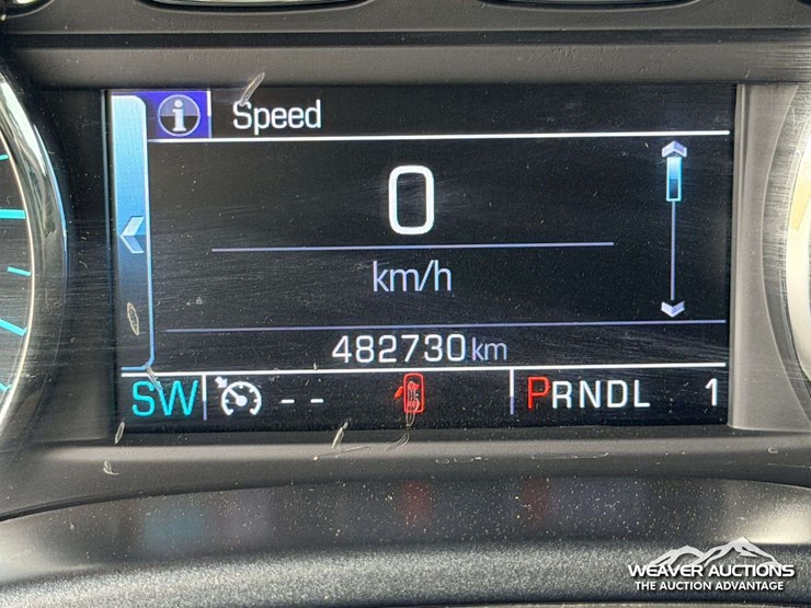 2017-chevrolet-silverado-2500hd-lt-image-12