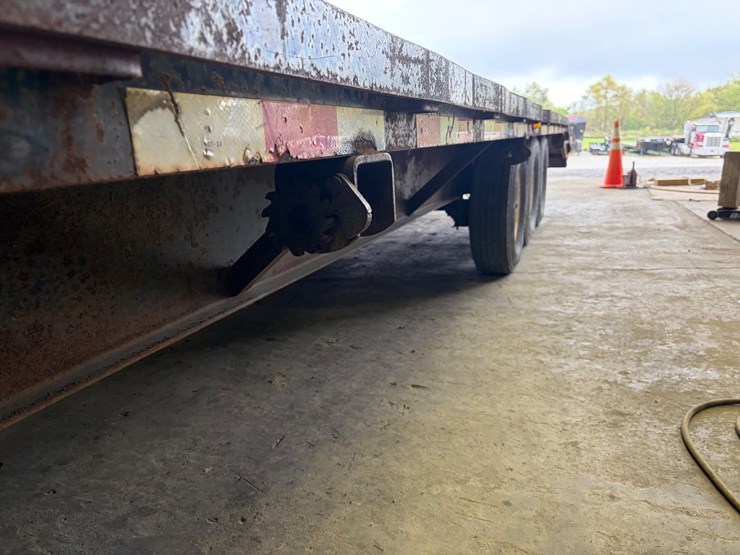 #638-•-2001-trailerman-tri-axle-gooseneck-trailer-(has-wi-title)(jefferson,-wi)-image-9