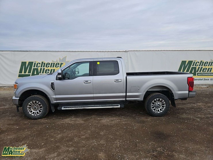 2022-ford-f250-image-8