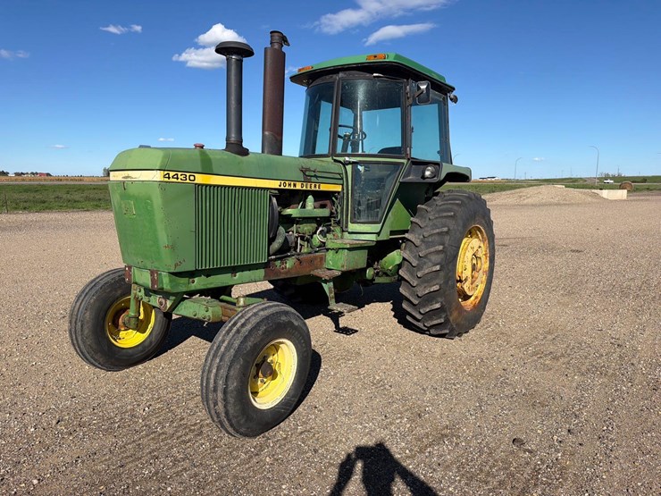 john-deere-4430-image-1