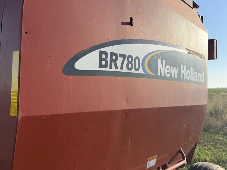 new-holland-br7090-image-8