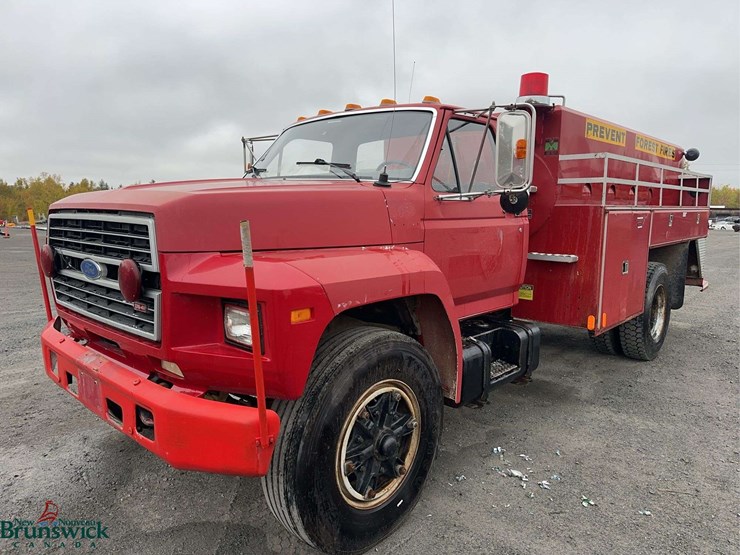 1986-ford-f700-image-1