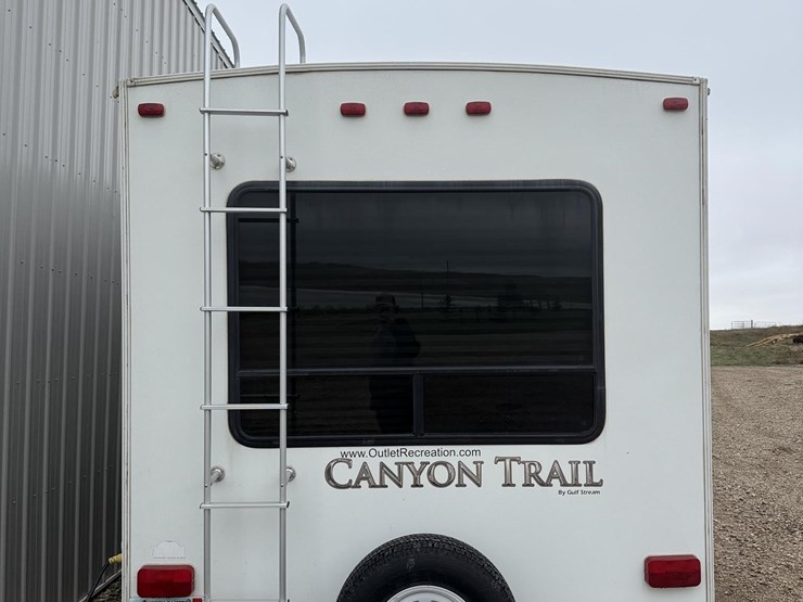 2011-trails-west-27ft-camper-image-4