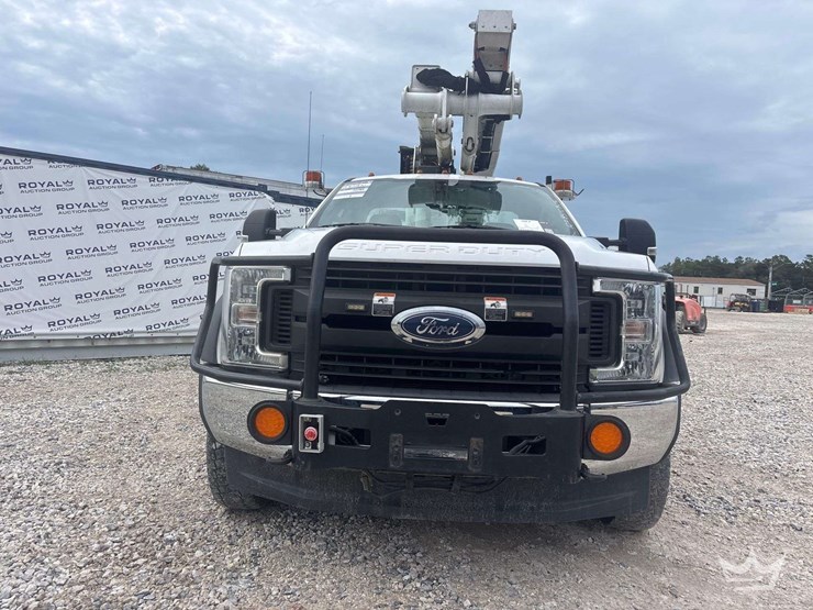 2019-ford-f550-image-50