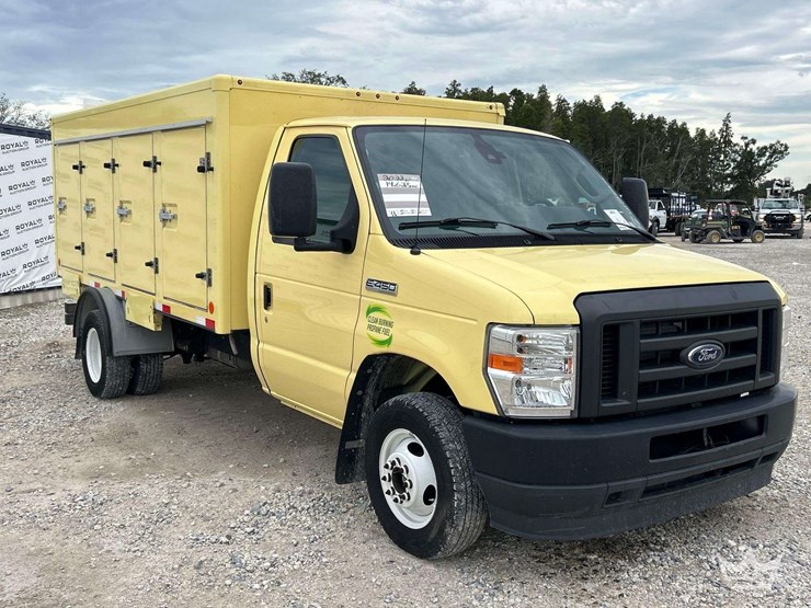 2018-nissan-frontier-image-2