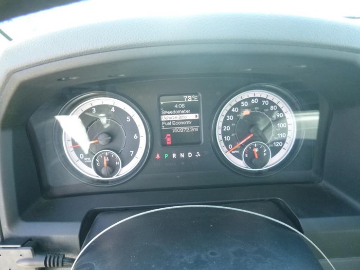 2016-dodge-1500-image-15