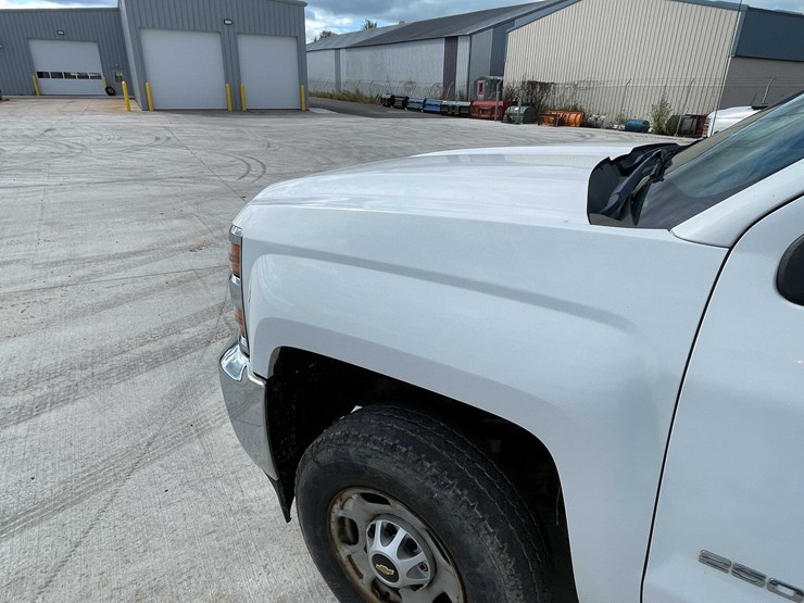 2016-chevrolet-2500-image-10