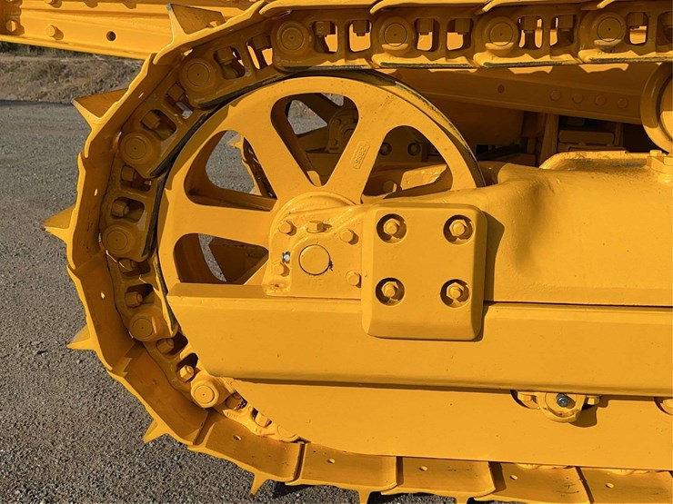 caterpillar-seventy-gas---complete-nut-and-bolt-restoration!-image-35