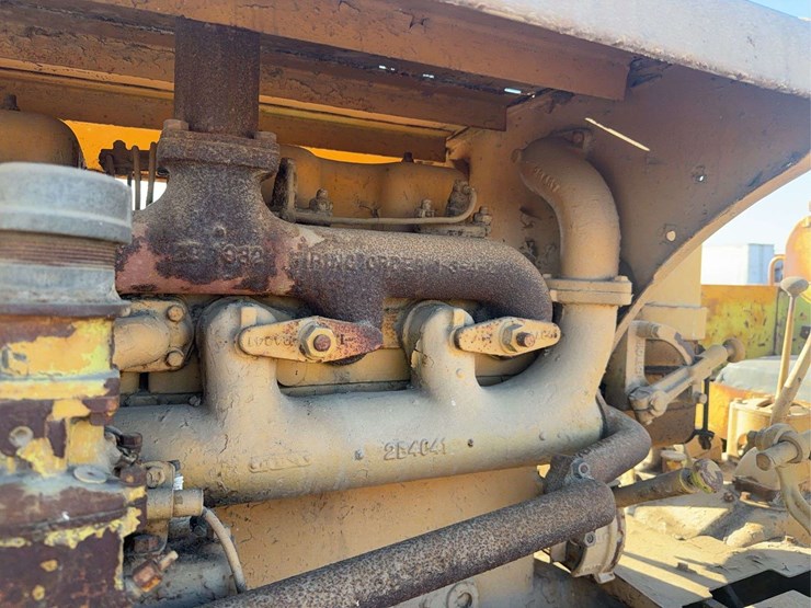 caterpillar-d7-image-26