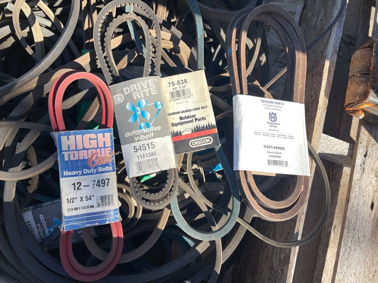 #1825-•-misc.-belts-and-mower-blades-image-8