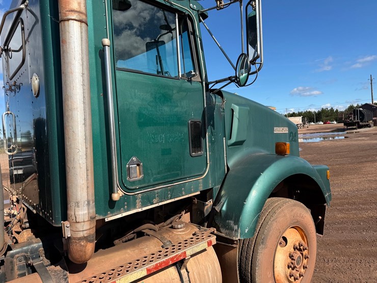 kenworth-t800-image-24