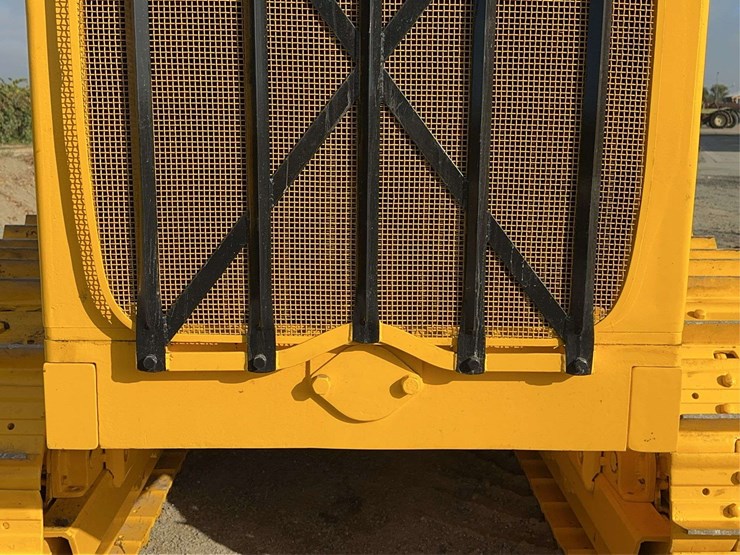 caterpillar-seventy-gas---complete-nut-and-bolt-restoration!-image-11