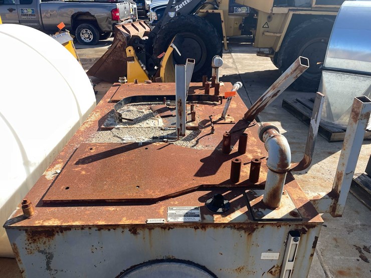 #1838-•-pabco-300-gallon-steel-hydraulic-image-9