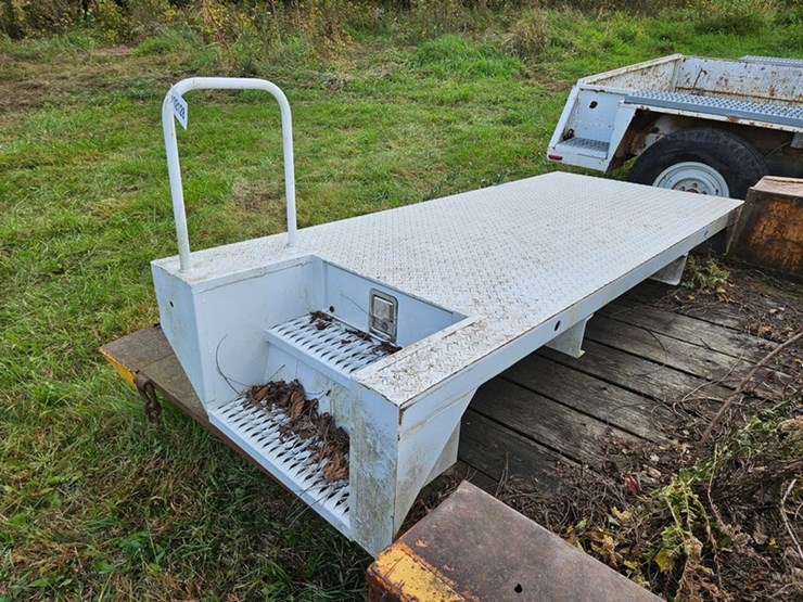#2128-•-altec-truck-deck-image-5