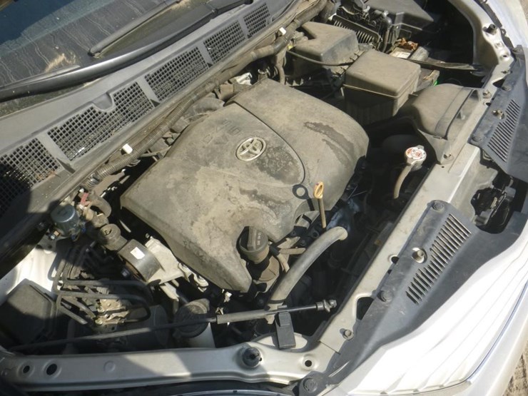 2017-toyota-sienna-image-12