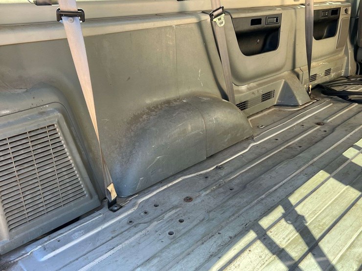 2006-ford-e350-image-22