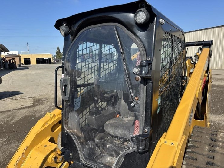 2021-caterpillar-299d3-image-20