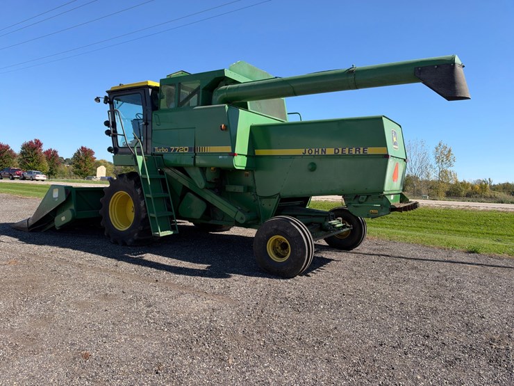 1981-john-deere-7720-image-8