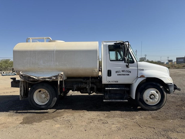 2012-international-4300-s/a-water-truck-image-6