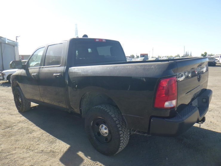 2016-dodge-1500-image-5