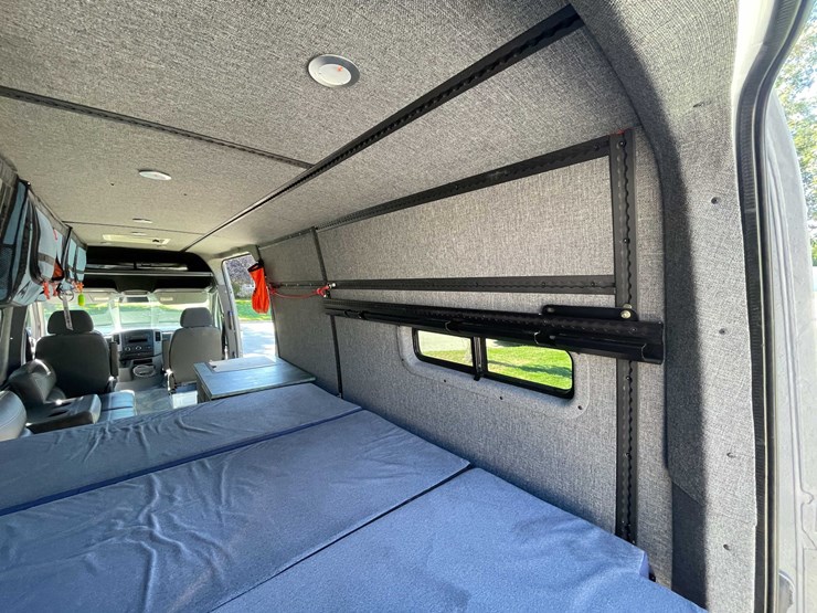 #525-•-2012-mercedes-benz-sprinter-(title-in-delay)-(green-bay,-wi)-image-68