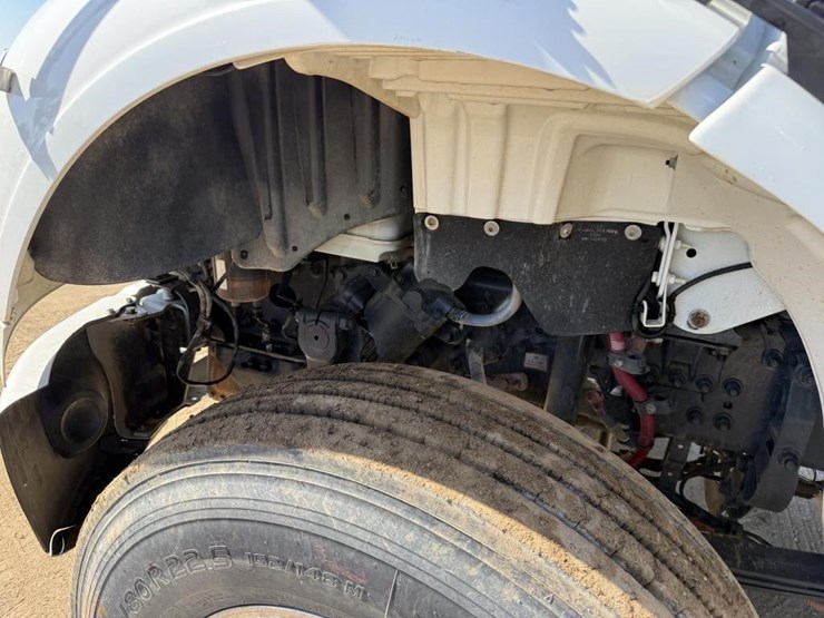 2018-freightliner-m2-dump-truck-image-37