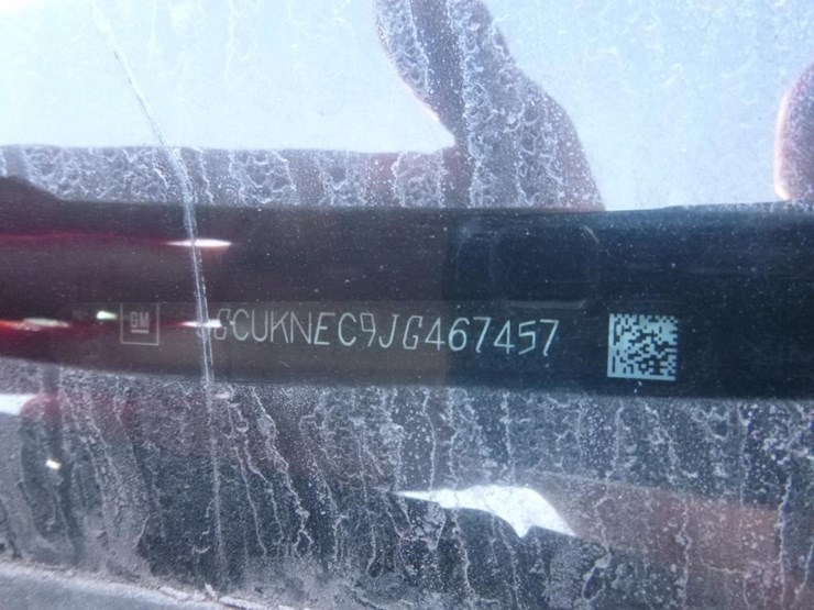 2018-chevrolet-1500-image-16