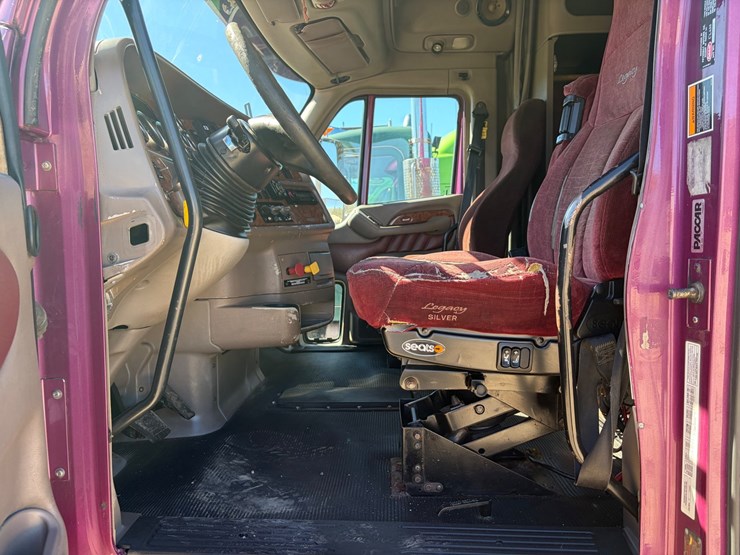 2007-peterbilt-387-image-20