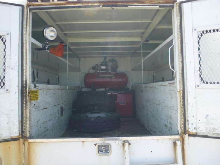 2003-ford-f450-image-13