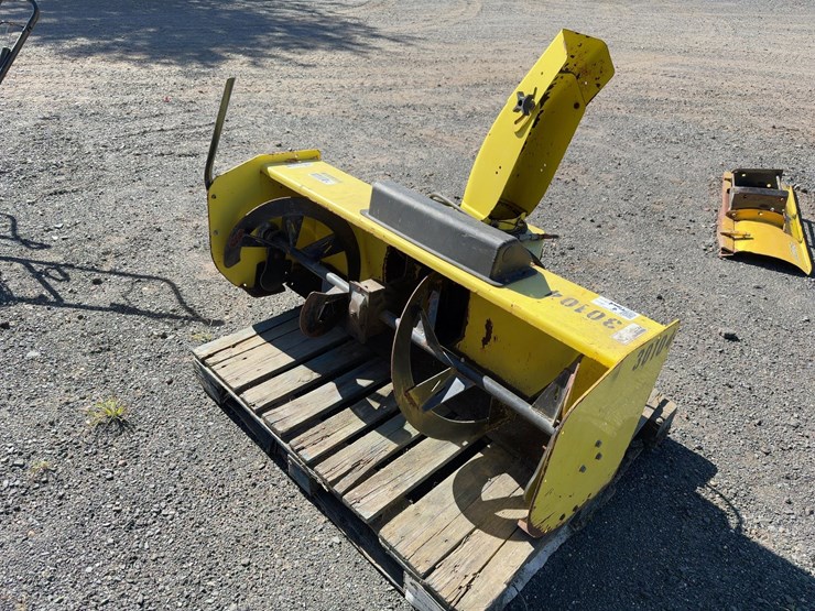 john-deere-1575-image-2